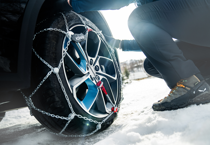 Konig Snow Chain on wheel